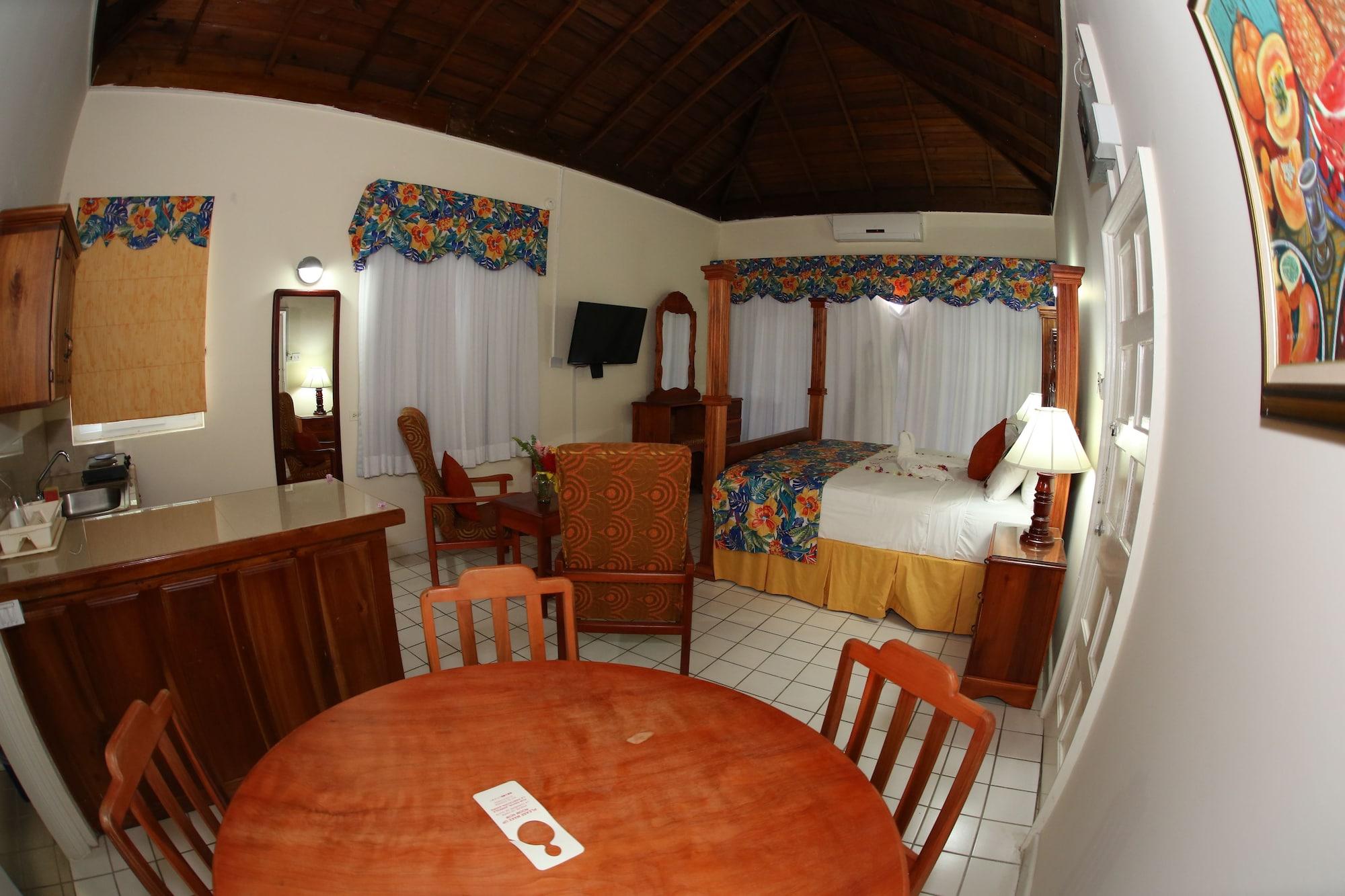 Foote Prints On The Sands Hotel Негрил Экстерьер фото