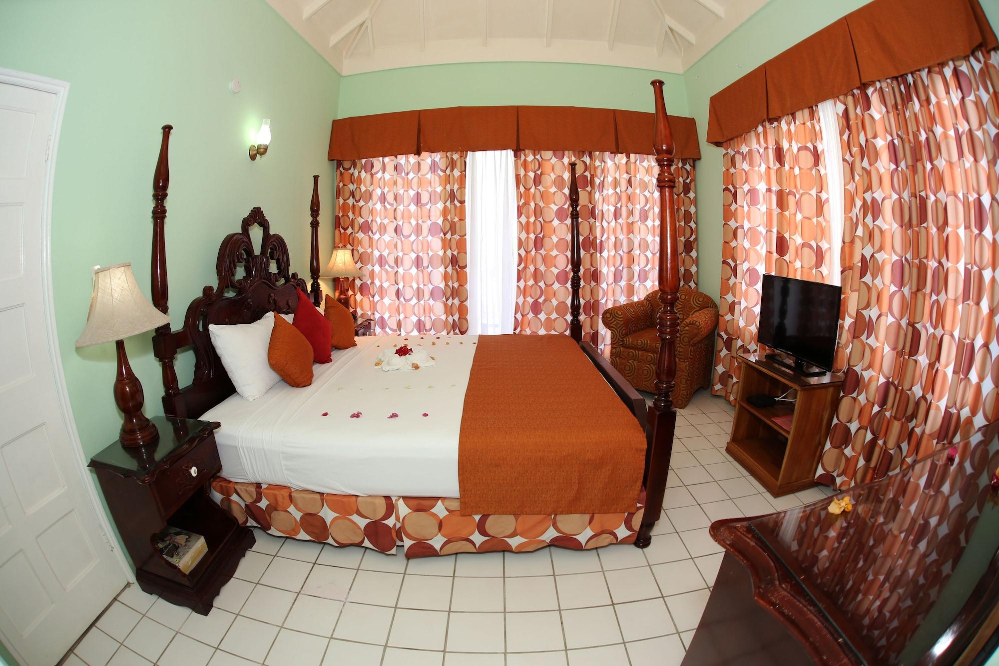 Foote Prints On The Sands Hotel Негрил Экстерьер фото